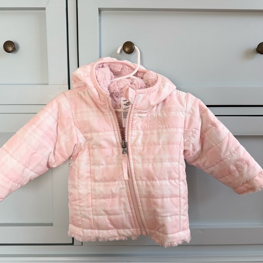 The North Face Mossbud Swirl Pink Plaid Reversible Toddler Puffer Jacket 3-6M